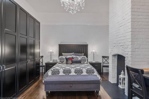 Warm Inviting, and Luxurious The Manor, Sandy Bay (Foto 6)