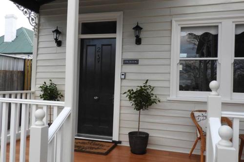 Warm Inviting, and Luxurious The Manor, Sandy Bay (Foto 10)