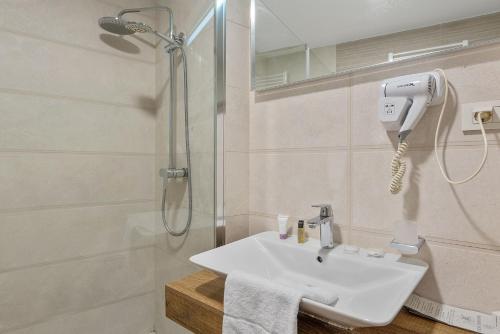 Apartment with Sea View image 10