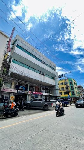Exterior view, Bridge Hotel near Carmen Public Market