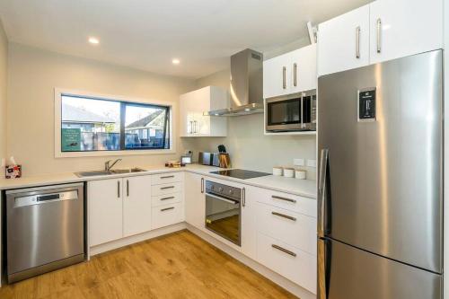 Family friendly - 10min drive to Chch city centre in Mairehau