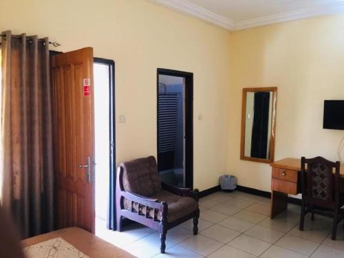 Double Room With Balcony in the heart of Accra in Accra New Town