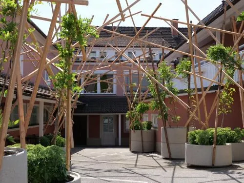 Kirchenwirt Stubenberg Kunsthotel in Stubenberg, Österreich