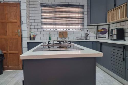 Cocina, Castletown Villa in Serowe