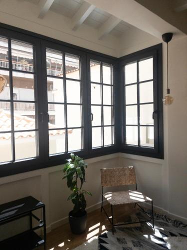 Bigtrel Athens Room Type - Three-Bedroom House