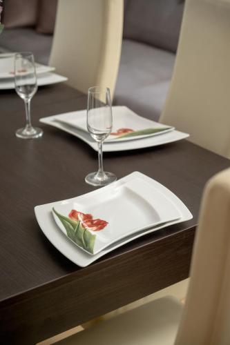 Jasny Dwupoziomowy Apartament we Wrocławiu by Noclegi Renters, Breslau (Foto 10)
