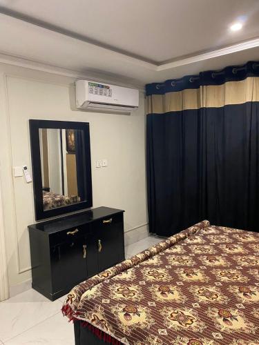 New modern fully furnished apartment - main image