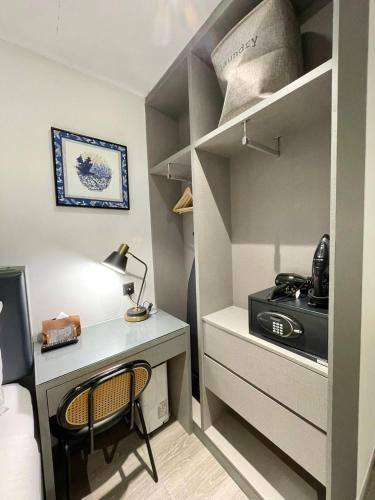 Studio (No Windows) image 10