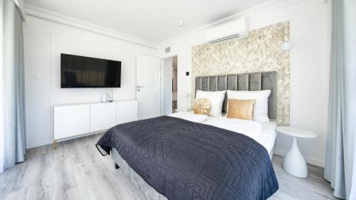 Sea&Lake, Sun & Snow