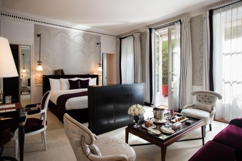 586841660 La Réserve Paris Hotel & Spa