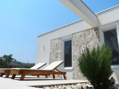 Holiday Home Lara - image 2