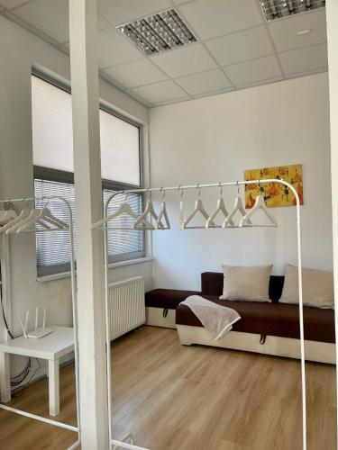 Spacious bungalow with parking, Bratislava (foto 7)