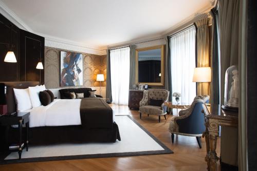 586844330 La Réserve Paris Hotel & Spa