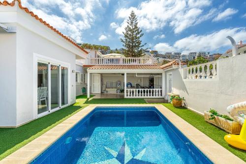 Villa Costa Adeje - Tap to explore photos