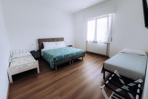 Sleep & Fly Villa Luisa Room Type - Family Room with Private Bathroom