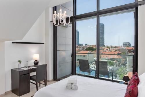 Deluxe Loft 2BR in White City by HolyGuest - image 2