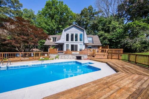 Knoxville Country Living - Knoxville, TN