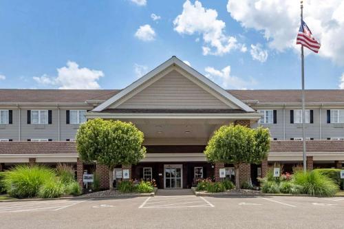Comfort Suites Hotel and Conference Center in Berlin, USA