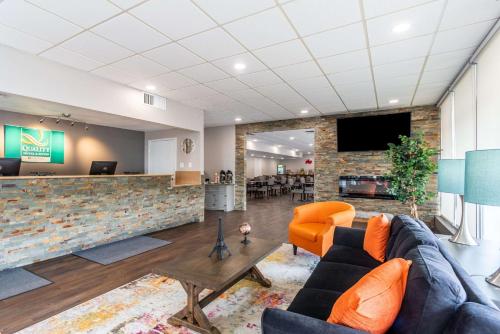 Quality Inn & Suites Vandalia near I-70 and Hwy 51 - image 10