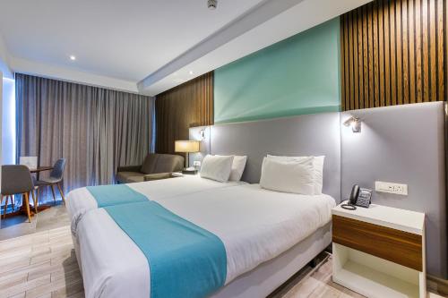 Solana Hotel & Spa - image 7