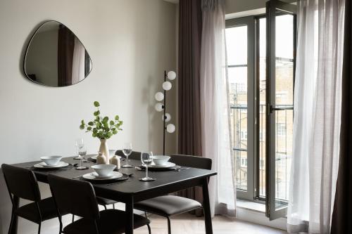 London City East by Viridian Apartments - image 5