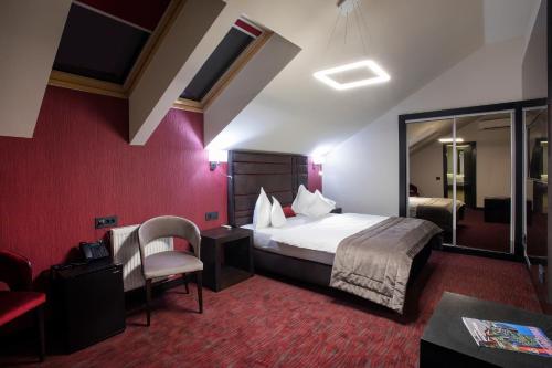 Superior Double Room image 4