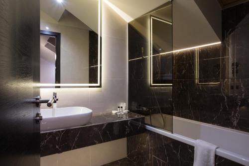 The Fifth Floor by Old Town Hotel - image 4