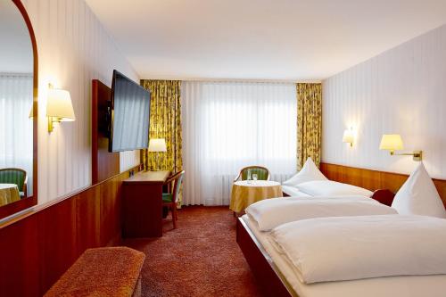 Hotel Zum Schiff - image 10