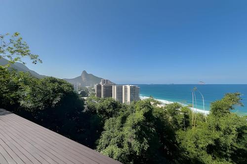 balkon/terras, HR.339 - Casa 5 quartos e piscina em São Conrado (HR.339 - Casa 5 quartos e piscina em Sao Conrado) in Sao Conrado