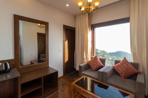 Presidential Suite image 10
