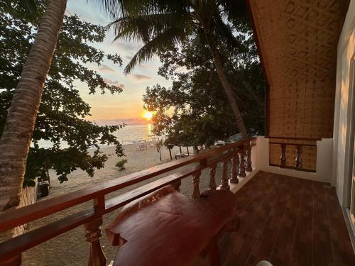 Brazaville Beach Resort in Hinoba-an
