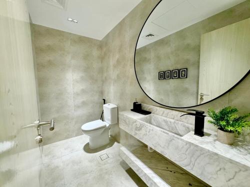Urban Oasis Stylish JLT Apartment with Lake Views, Dubaj (fotografie 6)