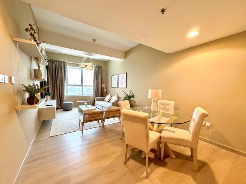 Urban Oasis Stylish JLT Apartment with Lake Views, Dubaj (fotografie 3)