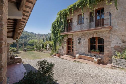 Accommodation in Llers