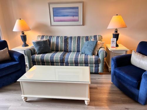 Ketch Court 893 Ketch Court 893