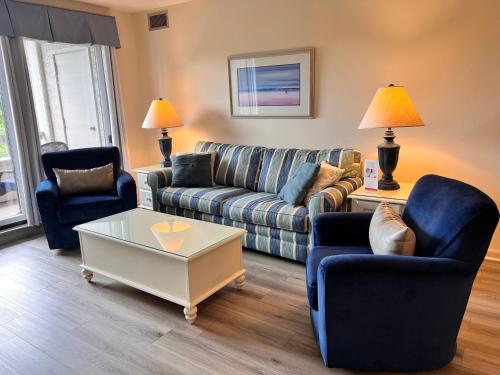 Ketch Court 893 Ketch Court 893