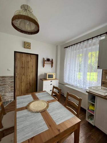 Apartmán Pod Sjezdovkou (Apartman Pod Sjezdovkou) in Český Jiřetín