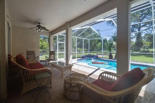 Pineapple Express in Spring Hill, USA