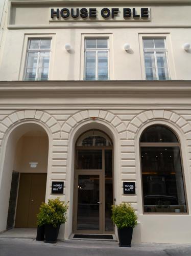 House of Ble obrázok
