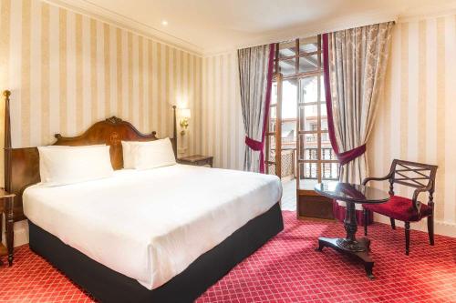 2 twin beds