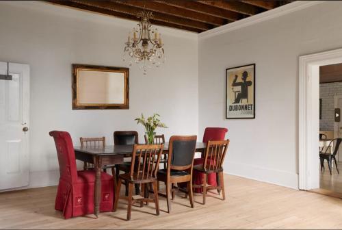 Hicks Holme - Beach Front Victorian in 米爾福德 (ON)