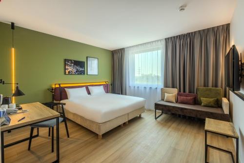 room detail thumbnail 1