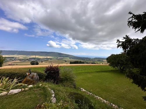 Villa avec vue sur la vallée (Villa avec vue sur la vallee) in Les Hauts-Geneveys