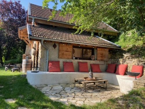 L'atelier M gîte à louer Sarcenas