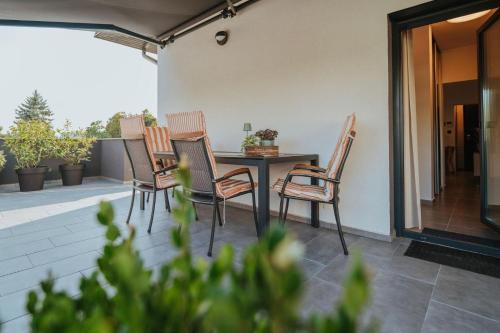 . Apartman IV u centru Kutine.