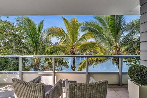 King Suite balcony water views-Hosted by Sweetstay King Suite balcony water views-Hosted by Sweetstay