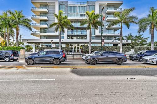 King Suite balcony water views-Hosted by Sweetstay King Suite balcony water views-Hosted by Sweetstay