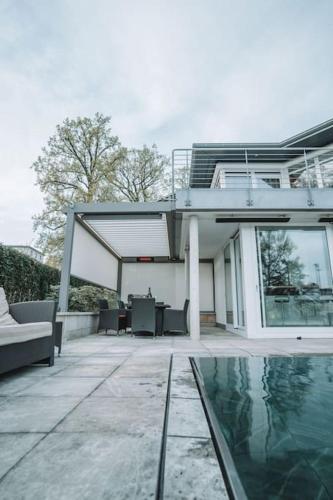 Beheizbarer Pool - zentral & modern mit Elbzugang!, Dresden (foto 9)