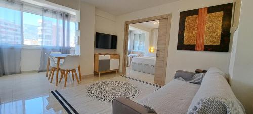 One-Bedroom Apartment image 5