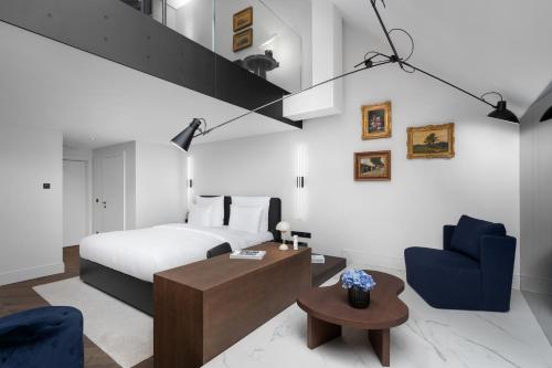 room detail thumbnail 1